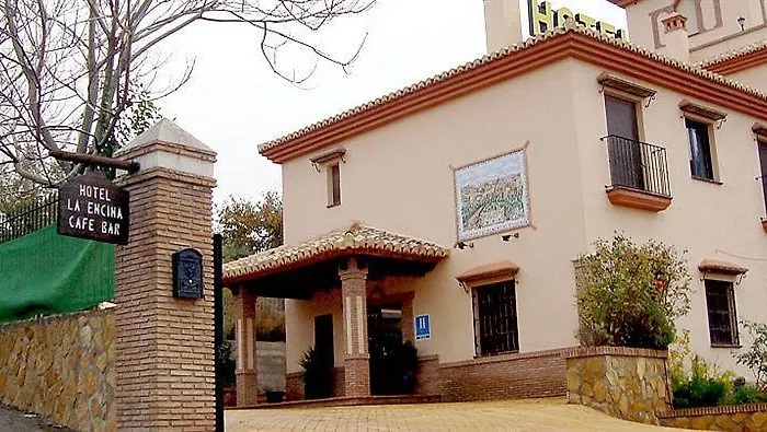 Encina Centenaria מונאצ'יל