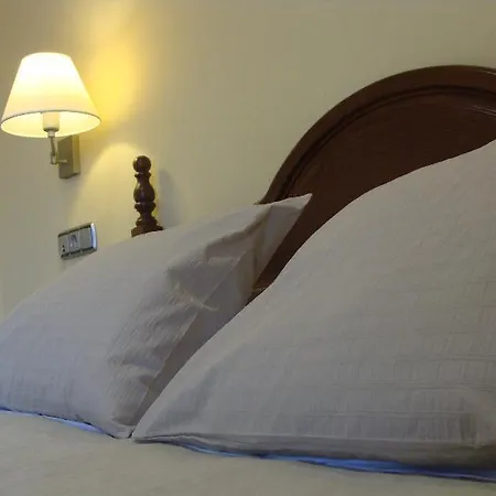Hotel Encina Centenaria 2*